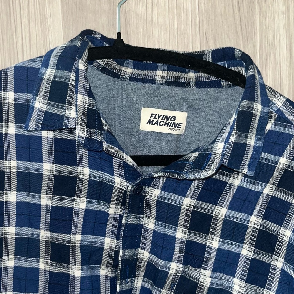 Men’s checked shirt 
Size M Medium 40